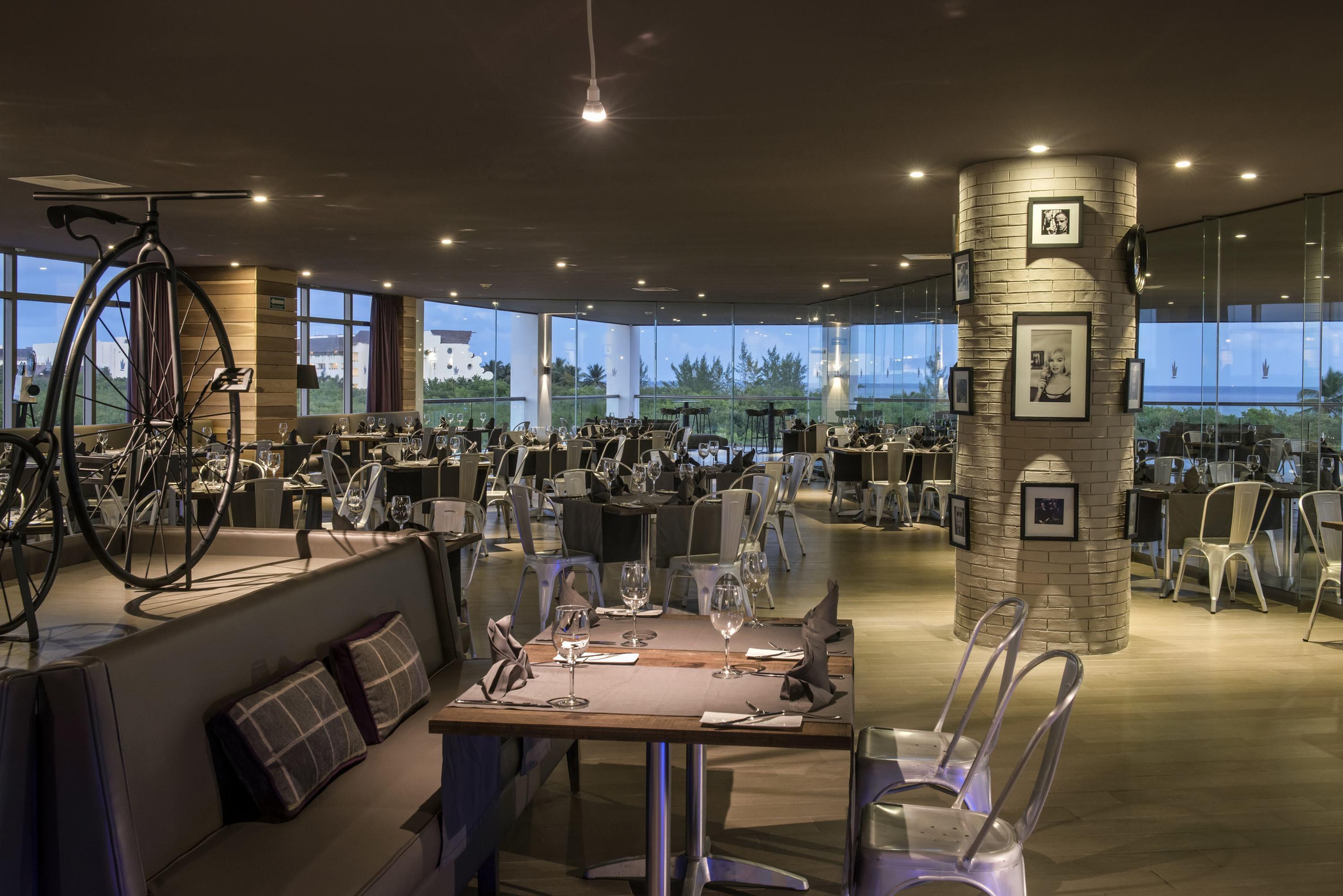 Platinum Yucatan Princess Adults Only Playa del Carmen Exterior foto The restaurant