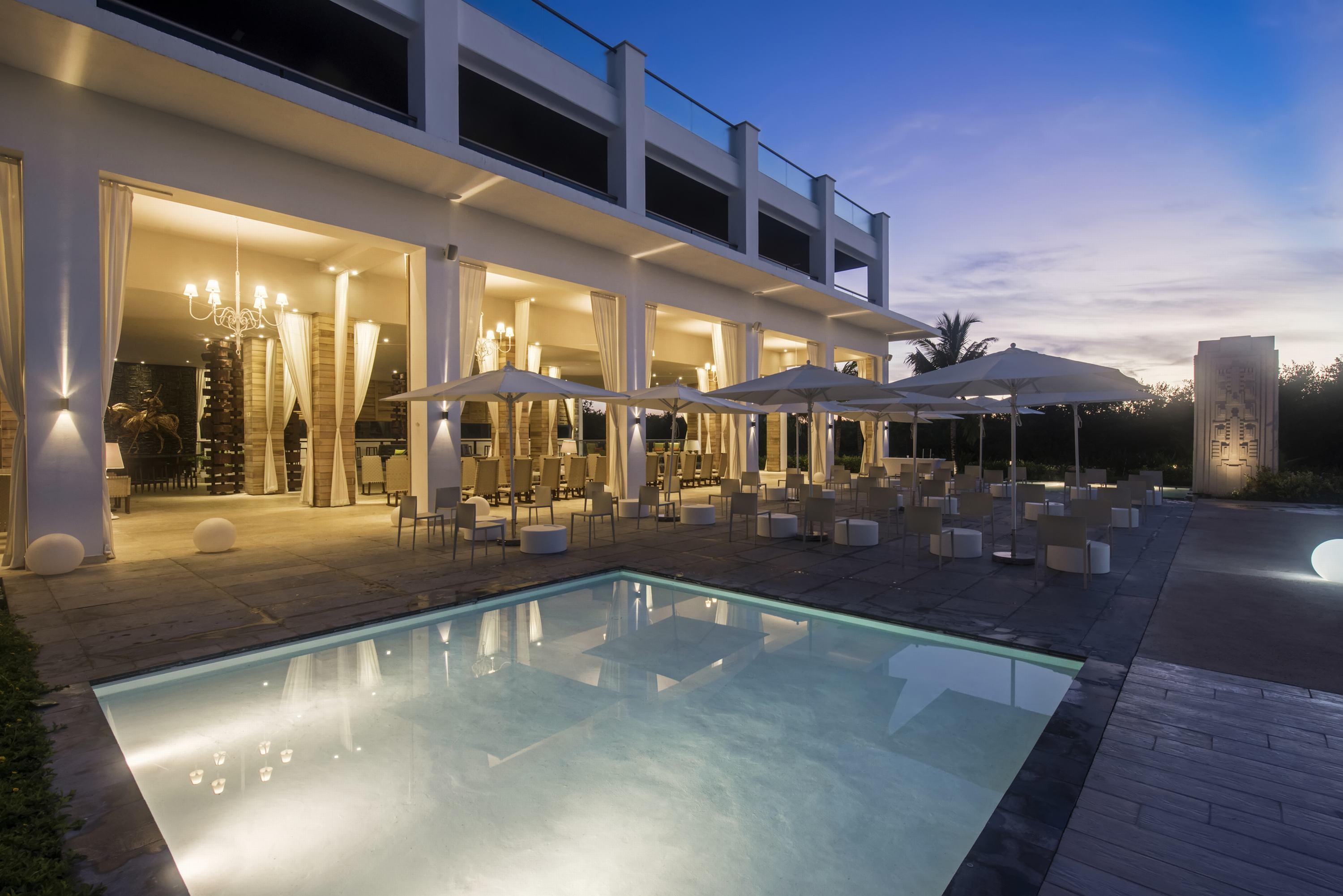 Platinum Yucatan Princess Adults Only Playa del Carmen Exterior foto The hotel's main lobby